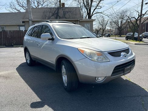 Used 2010 Hyundai Veracruz Limited w/ Navigation Pkg 3 image 16
