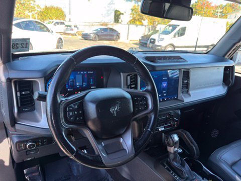 Used 2024 Ford Bronco Outer Banks w/ Sasquatch Package AWD/4WD image 14