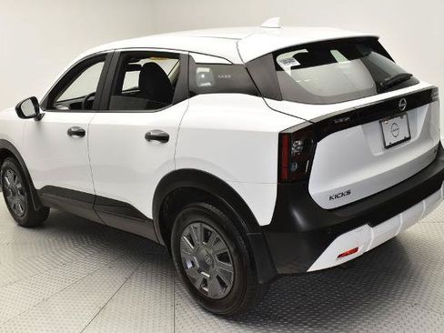 Certified 2025 Nissan Kicks S AWD/4WD image 7