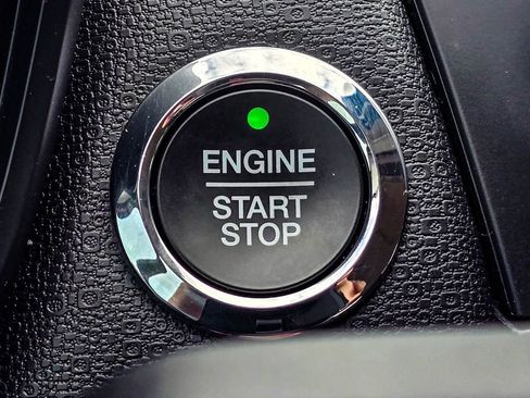 Used 2020 Ford EcoSport SE w/ SE Convenience Package FWD image 23