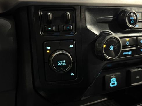 Used 2024 Ford F550 4x4 Crew Cab Super Duty image 27