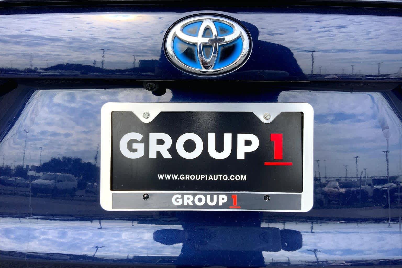 Used 2021 Toyota RAV4 XLE Premium AWD/4WD image 30