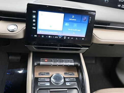 Used 2024 Lincoln Nautilus Reserve w/ Equipment Group 202A image 16