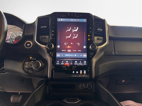Used 2023 RAM 1500 Big Horn AWD/4WD image 22