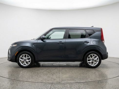 Used 2025 Kia Soul LX w/ LX Technology Package image 5