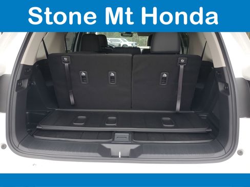 New 2025 Honda Pilot Touring image 9