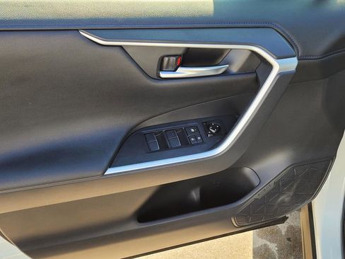 Used 2021 Toyota RAV4 XSE image 21