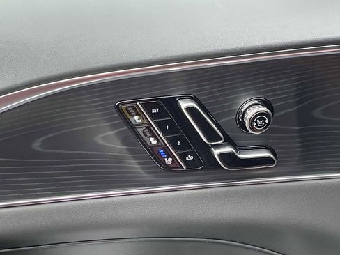 New 2025 Cadillac Lyriq Sport image 17