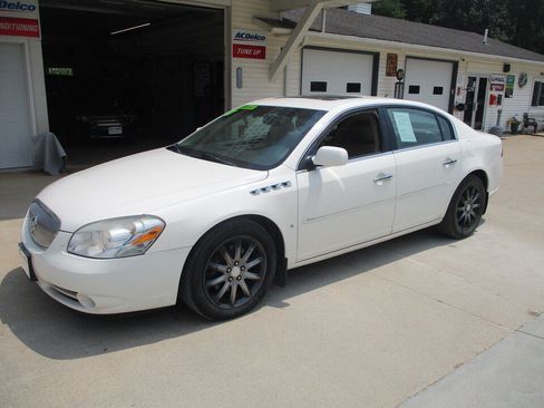 Used 2007 Buick Lucerne CXS w/ Driver Confidence Package FWD image 12