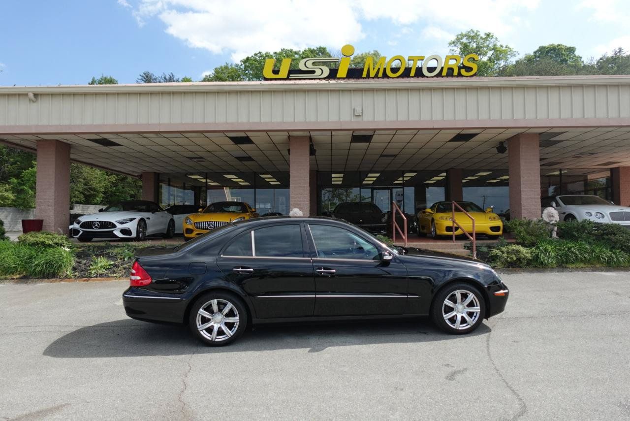 Used 2005 Mercedes-Benz E 320 Sedan image 2