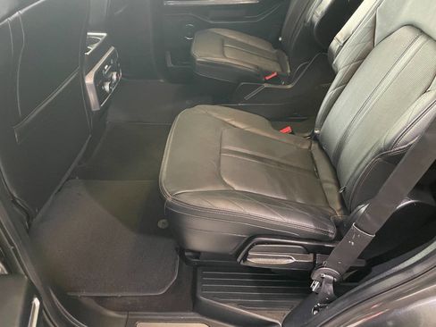 Used 2020 Ford Expedition Platinum image 21