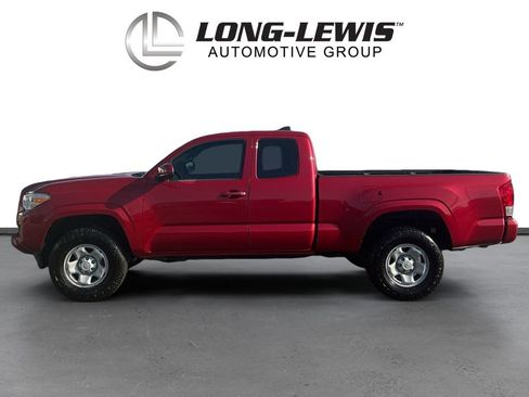 Used 2016 Toyota Tacoma SR RWD image 2