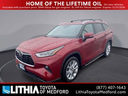 Used 2023 Toyota Highlander Limited