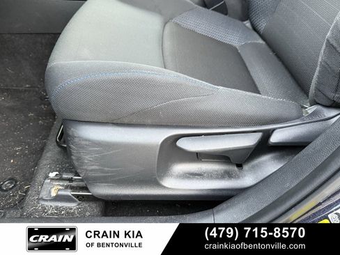 Used 2022 Toyota Corolla SE w/ Carpet Mat Package (TMS) image 11