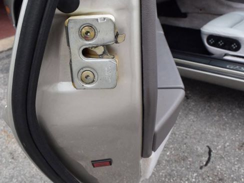 Used 1993 Porsche 928 GTS RWD image 37