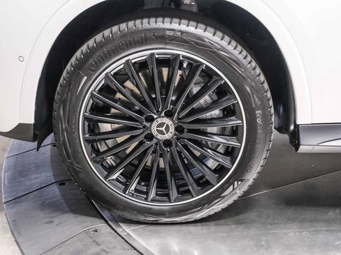 Certified 2026 Mercedes-Benz GLC 300 image 10