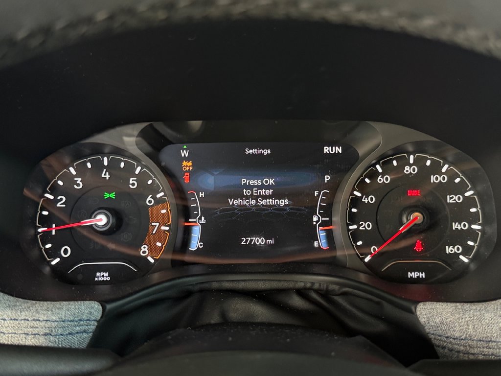 Used 2024 Jeep Compass Latitude AWD/4WD image 23