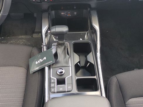 New 2026 Kia Sorento LX FWD image 15