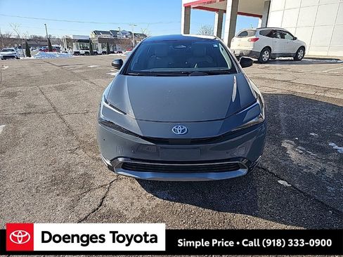 Used 2023 Toyota Prius XLE image 8