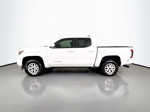 Certified 2024 Toyota Tacoma SR5 image 8