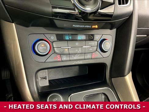 Used 2015 Ford Focus Titanium w/ Titanium Technology Package FWD image 15