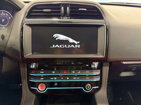 Used 2020 Jaguar F-PACE Checkered Flag AWD/4WD image 24