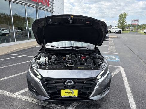 Certified 2023 Nissan Altima 2.5 SV w/ SV Premium Package AWD/4WD image 18