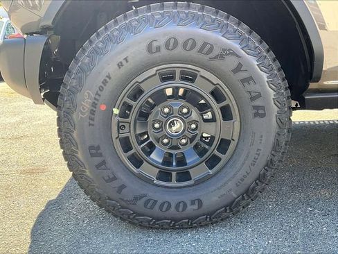 New 2026 Ford Bronco Badlands AWD/4WD image 13