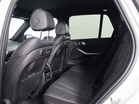 Used 2023 BMW X5 xDrive40i AWD/4WD image 10