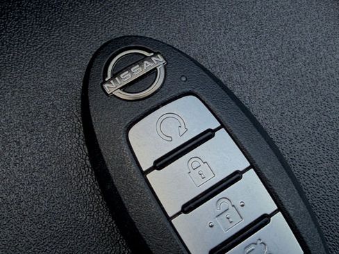 Used 2025 Nissan Altima 2.5 SV image 24