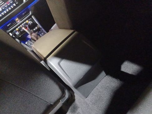 Used 2024 Volkswagen Jetta GLI 40th Anniversary Edition image 21