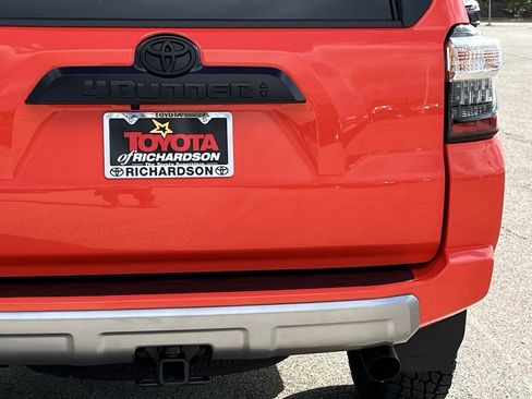 Used 2024 Toyota 4Runner TRD Off-Road Premium w/ Moonroof Package AWD/4WD image 6