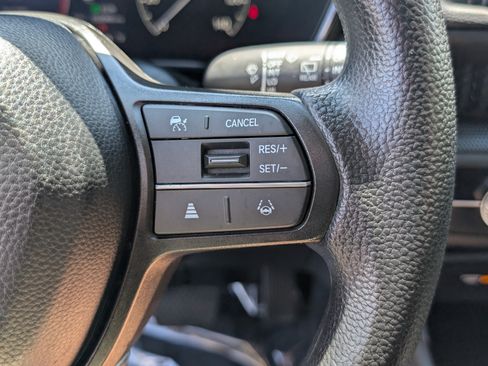 Used 2024 Honda CR-V LX image 16