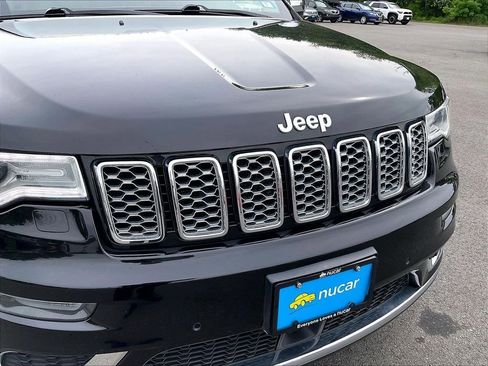 Used 2018 Jeep Grand Cherokee Summit AWD/4WD image 30