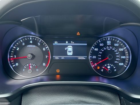 Used 2023 Kia Forte LXS w/ LXS Technology Package FWD image 13