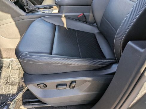 Used 2023 Volkswagen Atlas Cross Sport SE w/ Panoramic Sunroof Package FWD image 19