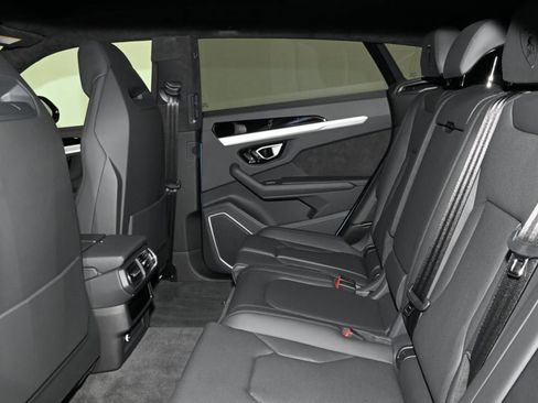 Used 2022 Lamborghini Urus image 55