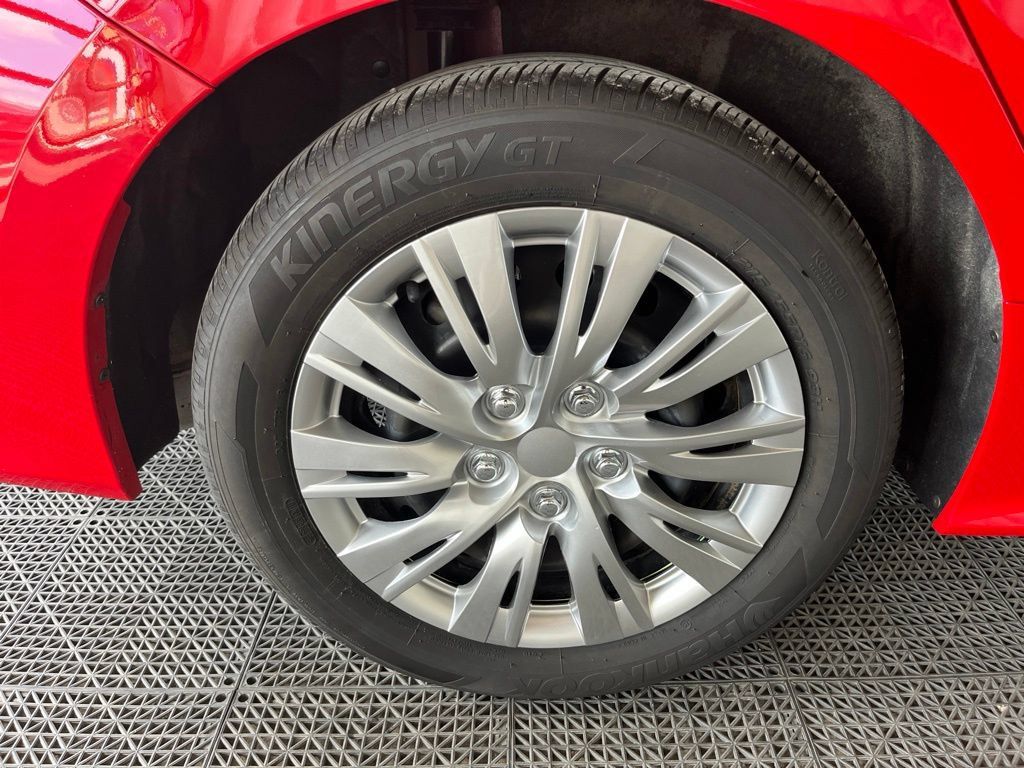 Used 2023 Honda Civic LX image 25