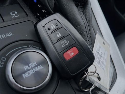 Used 2022 Toyota RAV4 XSE image 34