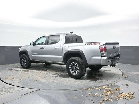 Used 2023 Toyota Tacoma TRD Off-Road image 2