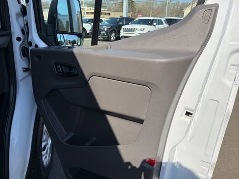Used 2024 Ford Transit 250 Low Roof w/ Exterior Upgrade Package RWD image 10