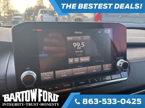 Used 2024 Mitsubishi Outlander ES image 10