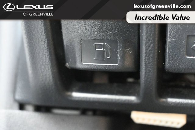 Used 2019 Toyota RAV4 XLE Premium w/ Cold Weather Package AWD/4WD image 16