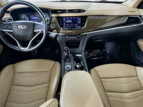 Used 2021 Cadillac XT6 Premium Luxury w/ Platinum Package AWD/4WD image 17