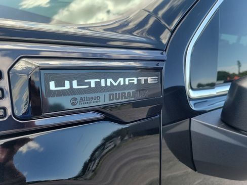 Used 2024 GMC Sierra 2500 Denali Ultimate AWD/4WD image 10