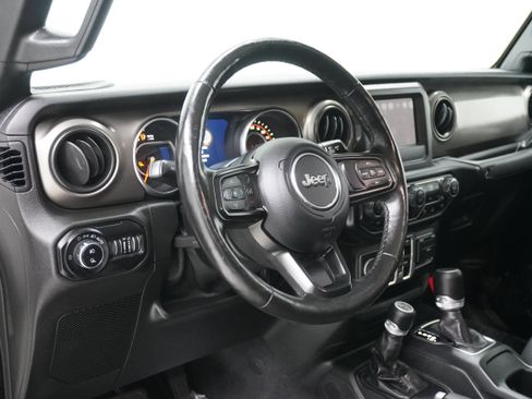 Used 2020 Jeep Gladiator Sport w/ Quick Order Package 24S image 10