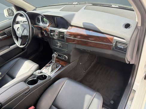 Used 2012 Mercedes-Benz GLK 350 4MATIC image 31