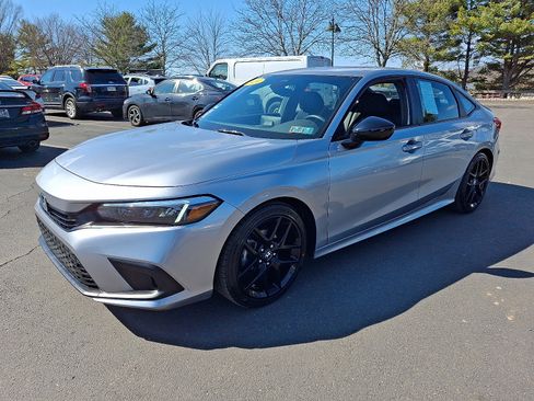 Used 2024 Honda Civic Sport image 3