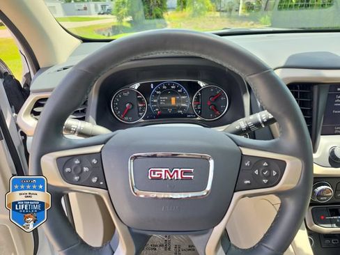 Certified 2023 GMC Acadia Denali w/ Denali Technology Package FWD image 24