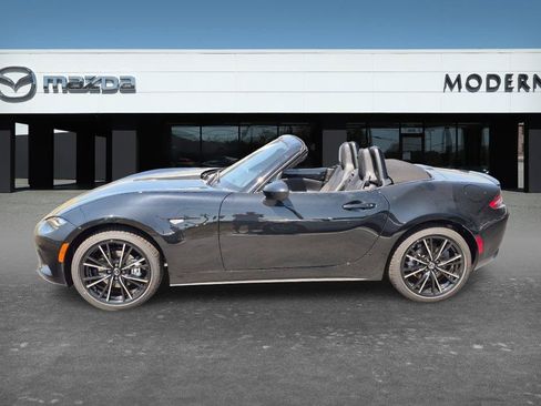 New 2026 MAZDA MX-5 Miata Grand Touring RWD image 2